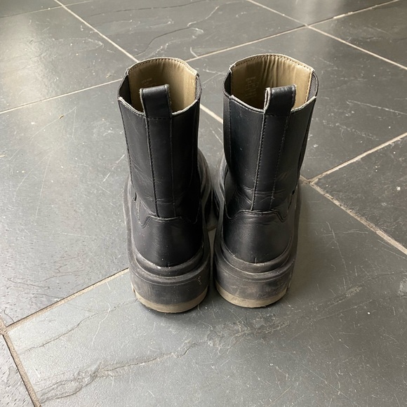 Zara Black Ankle Boots - size 36 (US 6) - Picture 6 of 9